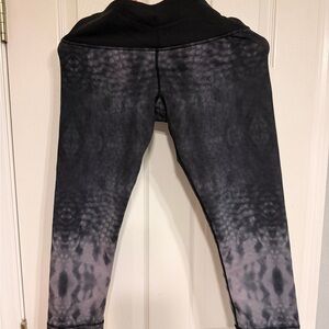 Lululemon Athletica Charcoal Patterned Leggings